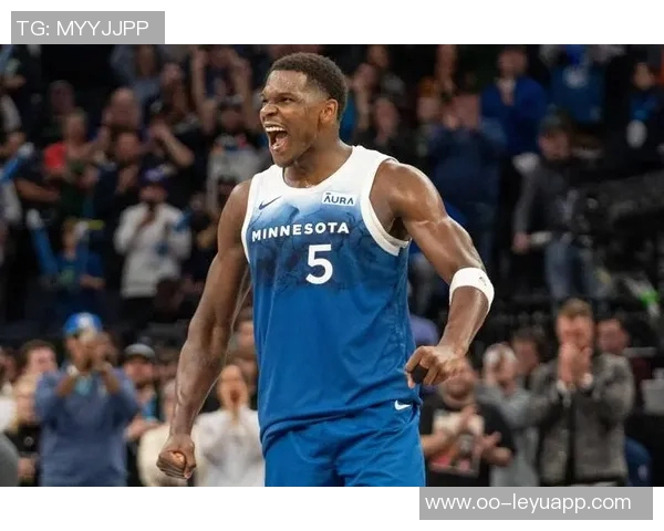 芬奇称赞兰德尔创造投篮机会里德默默奉献干脏活累活 芬奇称赞兰德尔创造投篮机会里德默默奉献干脏活累活