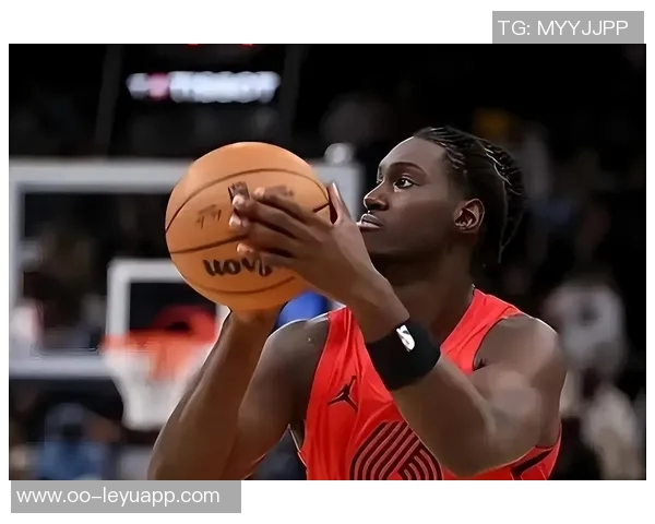 半场战报杨瀚森未登场开拓者落后骑士9分克林根状态低迷遭阿伦压制